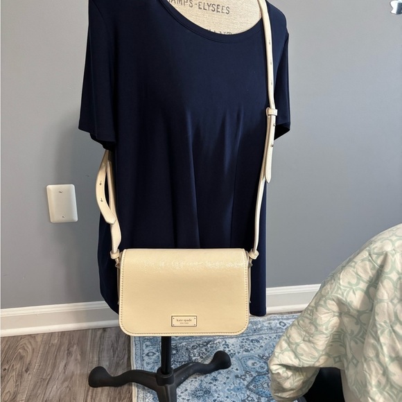 kate spade Handbags - Kate Spade Ivory Leather Crossbody Bag Minimalist Neutral